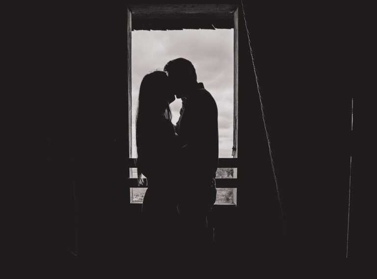 beso tomioka y shinobu fanfic